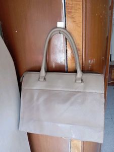 Elegant Handbag