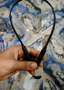 Noise Bravo Original Neckband With Box And Charger