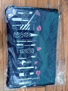 Swiss Beauty Black Cosmetic Pouch Brand New