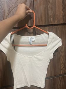 H&amp;M Top With Tag