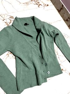 H&amp;M Cropped Sweater