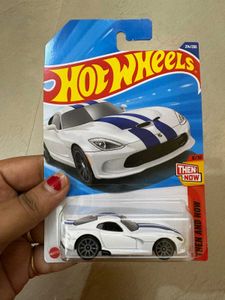 Hot Wheels Porsche &amp; Viper Set