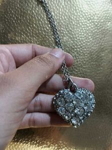 Sparkly Heart Pendant Necklace