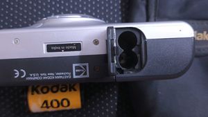 Vintage Kodak EasyLoad 35 KZ25 Camera