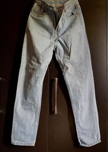 High Waist Mom Jeans – Light Wash