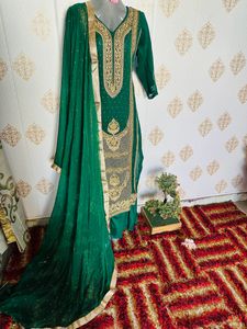 Green &amp; Gold Embroidered Salwar Kameez