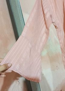 Elegant Pink Floral Top🌷