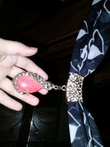 Scarf Broche