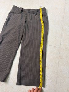 Striped capri pants ❤️