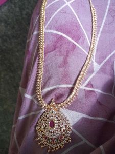 Elegant Gold Necklace
