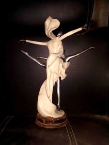 Vintage Art Deco Dancer Figurine