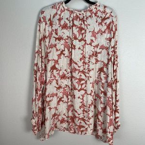 Old Navy Floral Print V-Neck Blouse
