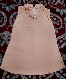 FASHIONABLE TOP