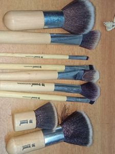 Bronson Brush Set