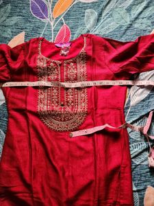Elegant Embroidered Kurta libas