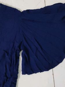 Crepe Butterfly Sleeves Top