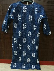 Blue &amp; White Leaf Print Kurti