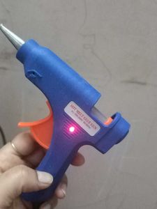 Glue Gun With Stic