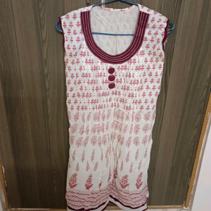 Sleeveless cotton kurti