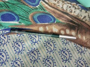 Swiss Beauty Glimmer Eyeliner Pencil