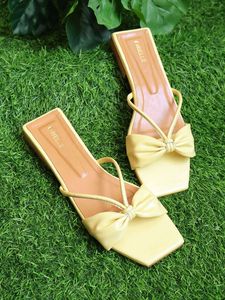 new and unused Cute Yellow Bow Sandals