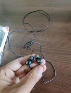 JBL C100SI BASS BOOST