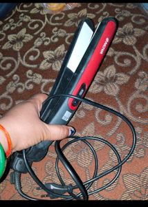 Nova Hair Straightener