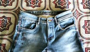 Blue Jeans (size 32)