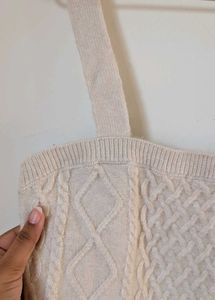 H&amp;M Cable Knit Crop Top