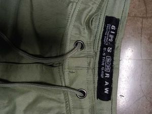olive/sap green cargo pants 🫒