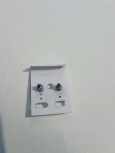 One Pair Earing