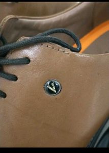 Van Heusen Leather Oxfords