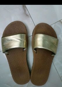 Zudio Golden &amp; Brown Slipper