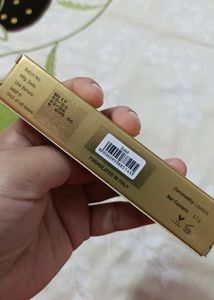Myglamm Perfect Curve Moisturising Lip Crayon