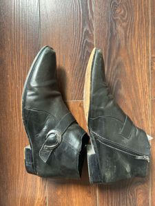 Black Leather Chelsea Boots
