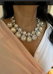 Madhuri Ad Neck Set