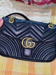 Gucci - Black Marmont Sling Bag