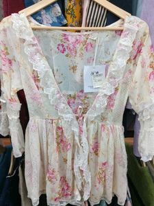 Korean Chiffon Top Cream Colour 🍦