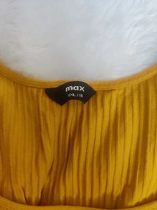 MUSTARD YELLOW RIBBED TOP