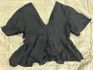 Elegant Black V-Neck Top