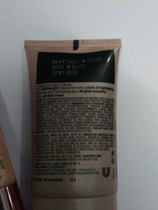 Lakme 9to5 Primer and Lumi Lit Cream