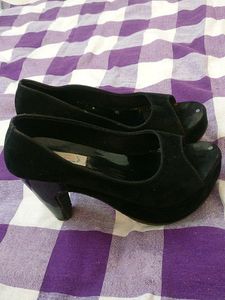 Slightly Used High Heels 👠