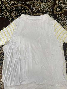 Women&#39;s White Casual Top