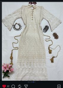 Elegant Chikankari Kurti