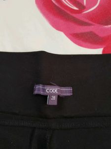 Black Pants with Zipper Detail
