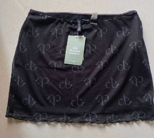 H&M Black mini skirt