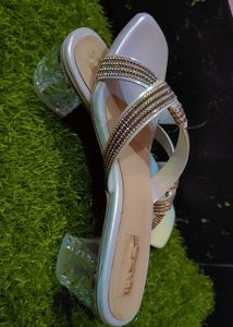 Brand New Beautiful Design Heels