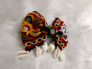 Mini Traditional Hair Bow Clip for Festive Look