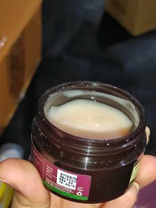 Red Vine Under Eye Cream With Retinol &amp; Vitamin C