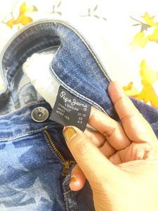 Stylish Denim Shorts For Girls